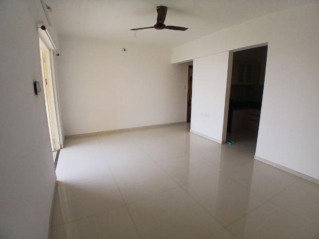 Rental | 2 BHK + Pooja Room 800 Sq.Ft. Apartment in Kohinoor Zen Estate