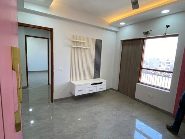 Rental | 2 BHK + Pooja Room 800 Sq.Ft. Apartment in Signature Global City 63A