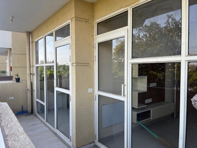 Rental | 2 BHK + Pooja Room 800 Sq.Ft. Apartment in Signature Global Prime