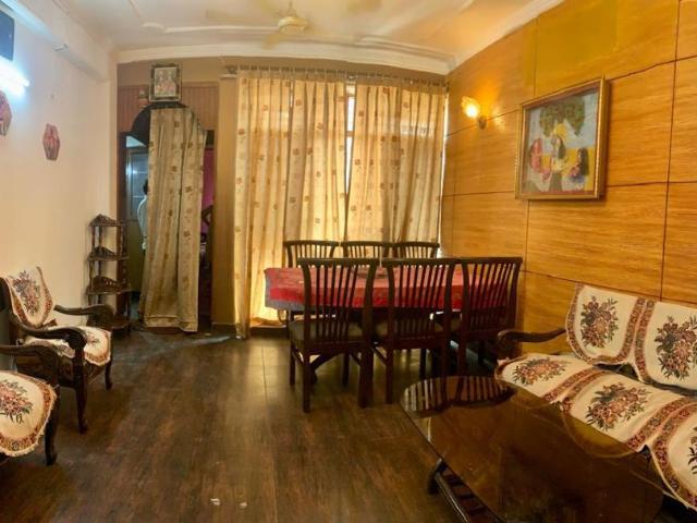 Rental | 2 BHK + Pooja Room 880 Sq.Ft. Apartment in Alok Vihar