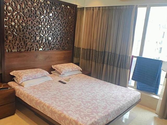 Rental | 2 BHK + Pooja Room 950 Sq.Ft. Apartment in Orchid Apartment Khar West