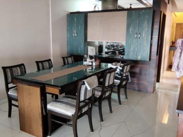 Rental | 2 BHK + Pooja Room 960 Sq.Ft. Apartment in Gardenia Apartment Khar West
