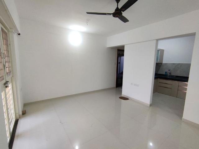 Rental | 2 BHK + Pooja Room 1000 Sq.Ft. Apartment in Kohinoor Zen Estate