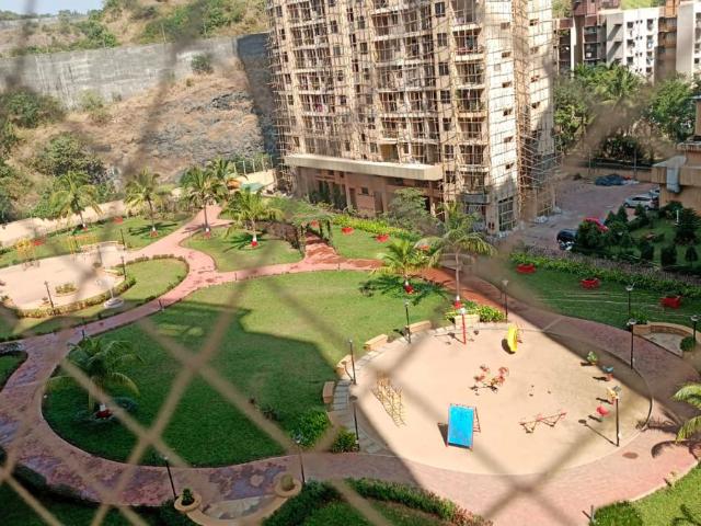 Rental | 2 BHK + Pooja Room 1105 Sq.Ft. Apartment in K Raheja Heights