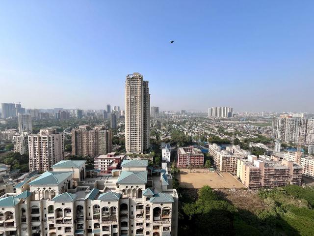 Rental | 2 BHK + Pooja Room 1100 Sq.Ft. Apartment in Dosti Eastern Bay