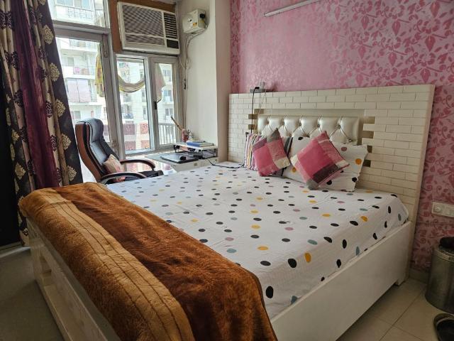 Rental | 2 BHK + Pooja Room 1135 Sq.Ft. Apartment in Prateek Wisteria