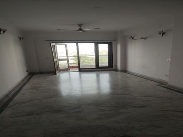 Rental | 2 BHK + Pooja Room 1150 Sq.Ft. Apartment in RPS Green Valley Plaza