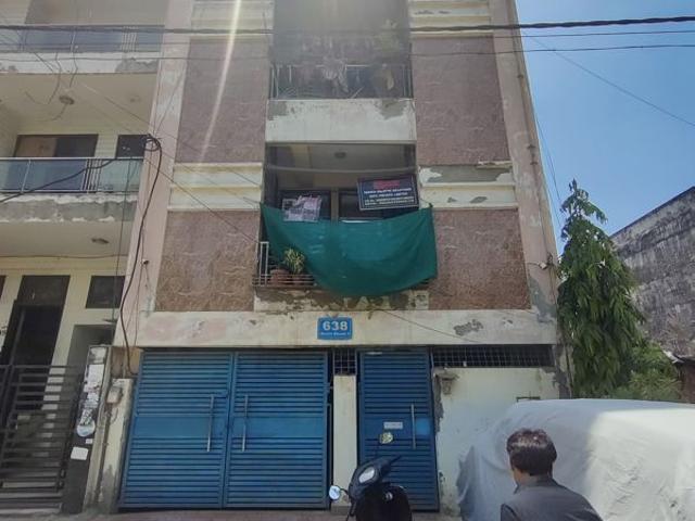 Rental | 2 BHK + Pooja Room 1200 Sq.Ft. Apartment in Arun Vihar Sector 37