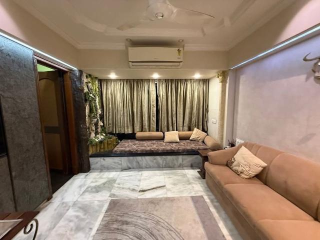 Rental | 2 BHK + Pooja Room 1200 Sq.Ft. Apartment in Crescent Apartment Bandra West