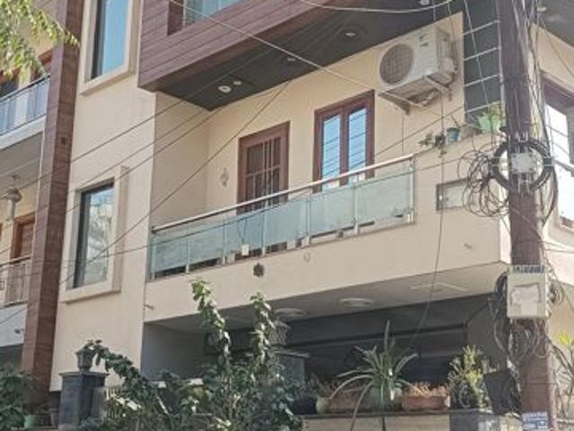 Rental | 2 BHK + Pooja Room 1202 Sq.Ft. Apartment in ARV Park