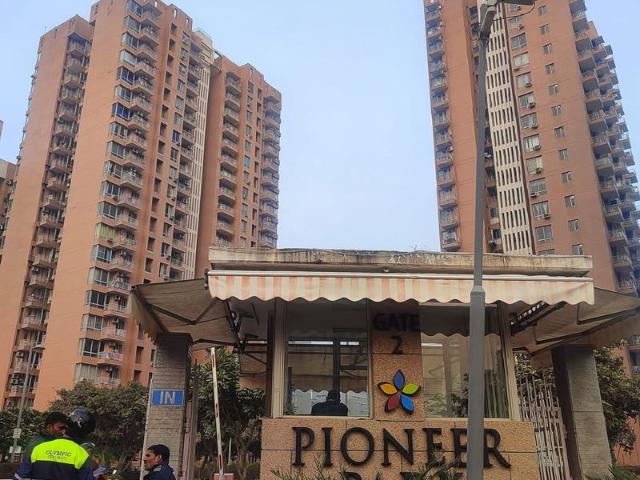 Rental | 2 BHK + Pooja Room 1438 Sq.Ft. Apartment in Pioneer Park Phase 1