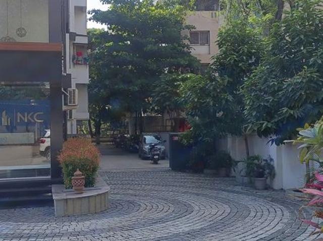 Rental | 2 BHK + Pooja Room,Basement 1000 Sq.Ft. Apartment in Padmaksh Apartments