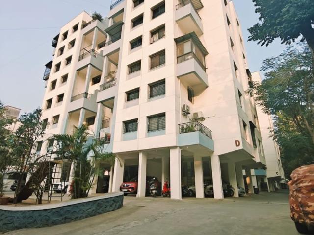 Rental | 2 BHK + Pooja Room,Extra Room 1100 Sq.Ft. Apartment in Saipuram Residency