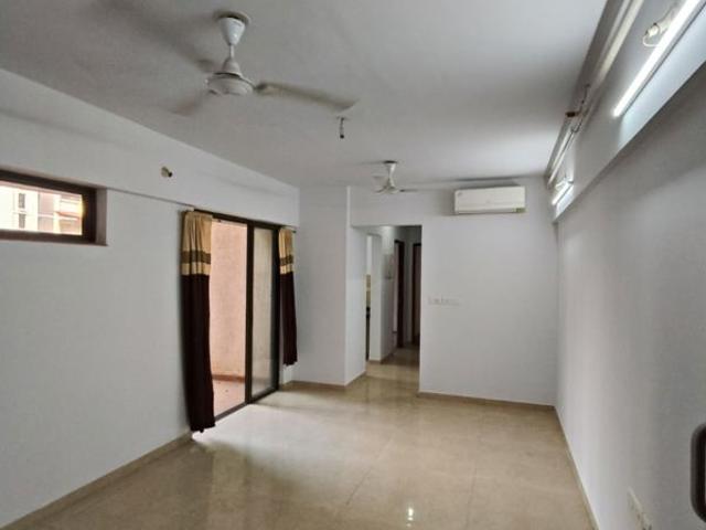 Rental | 2 BHK + Pooja Room,Extra Room 698 Sq.Ft. Apartment in Lodha Lakeshore Greens