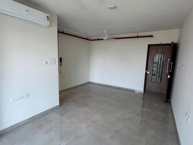 Rental | 2 BHK + Pooja Room,Servant Room 658 Sq.Ft. Apartment in Sheth Irene