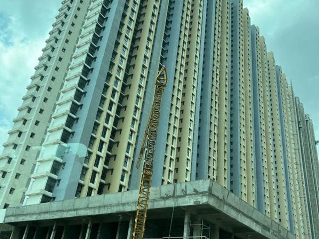 Rental | 2 BHK + Pooja Room,Servant Room 675 Sq.Ft. Apartment in Raymond Realty Phase II
