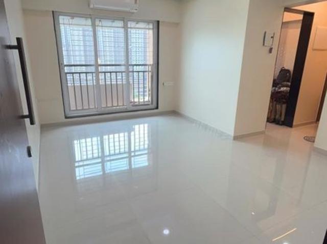 Rental | 2 BHK + Pooja Room,Servant Room 800 Sq.Ft. Apartment in Dosti Eastern Bay