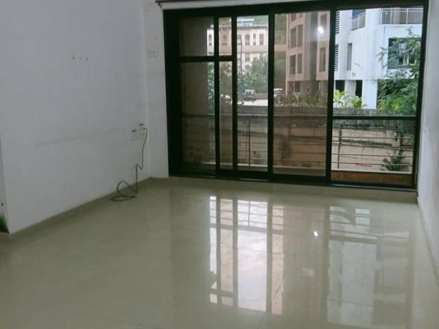 Rental | 2 BHK + Pooja Room,Servant Room,Extra Room 650 Sq.Ft. Apartment in Lalani Residency