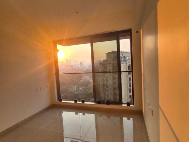 Rental | 2 BHK + Pooja Room,Servant Room,Extra Room 686 Sq.Ft. Apartment in Dosti Eastern Bay Phase 1