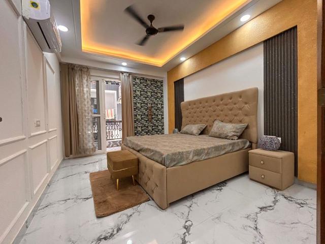 Rental | 2 BHK + Pooja Room,Servant Room,Extra Room 1000 Sq.Ft. Apartment in Palm Residency Chhatarpur