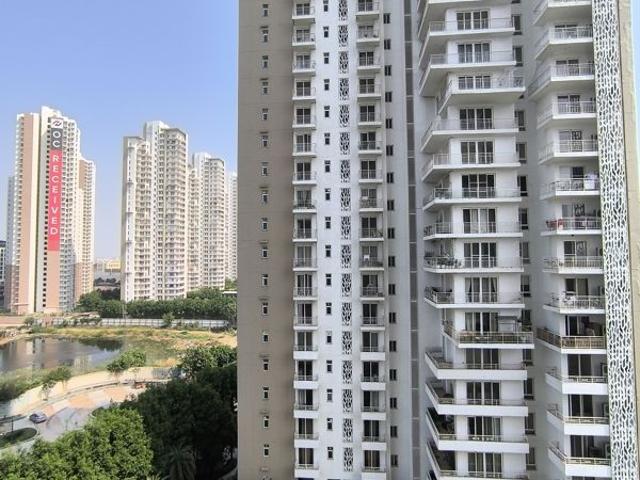 Rental | 2 BHK + Pooja Room,Servant Room,Extra Room 1550 Sq.Ft. Apartment in Puri Emerald Bay
