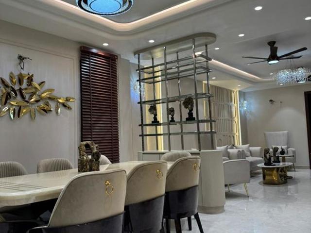 Rental | 2 BHK + Pooja Room,Servant Room,Extra Room 2751 Sq.Ft. Villa in Connaught Place