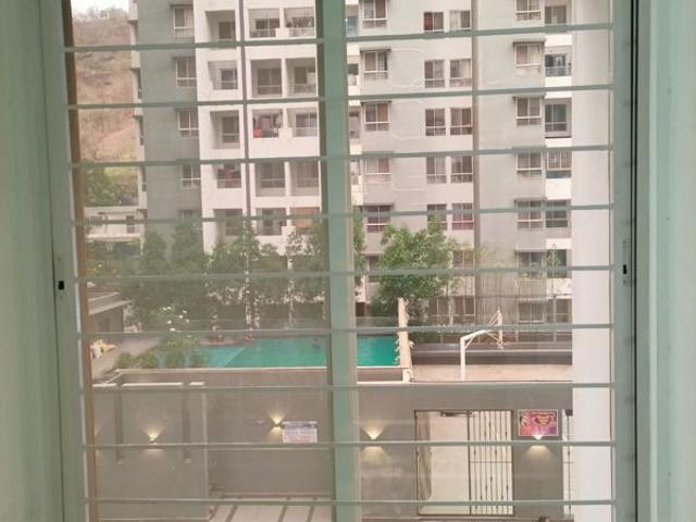 Rental | 2 BHK + Pooja Room,Servant Room,Study Room,Extra Room,Basement,Store Room 740 Sq.Ft. Apartment in Kohinoor Sapphire 2