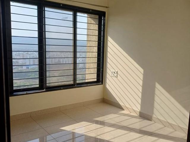 Rental | 2 BHK + Pooja Room,Servant Room,Study Room,Extra Room,Basement 1041 Sq.Ft. Apartment in Sargam CHS Nanded