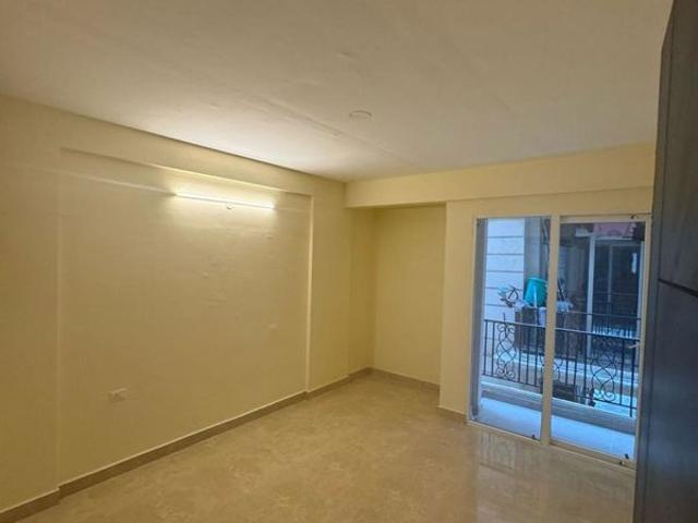 Rental | 2 BHK + Pooja Room,Servant Room,Study Room,Extra Room 850 Sq.Ft. Apartment in Pyramid Square 67A