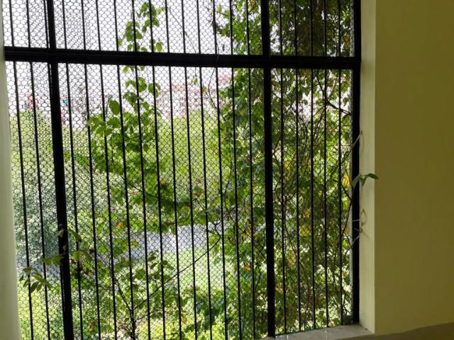 Rental | 2 BHK + Pooja Room,Store Room 1400 Sq.Ft. Apartment in Damodar Complex