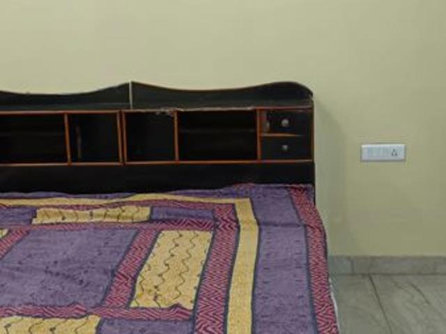 Rental | 2 BHK + Pooja Room,Study Room,Extra Room 1000 Sq.Ft. Independent House in Vipul Khand