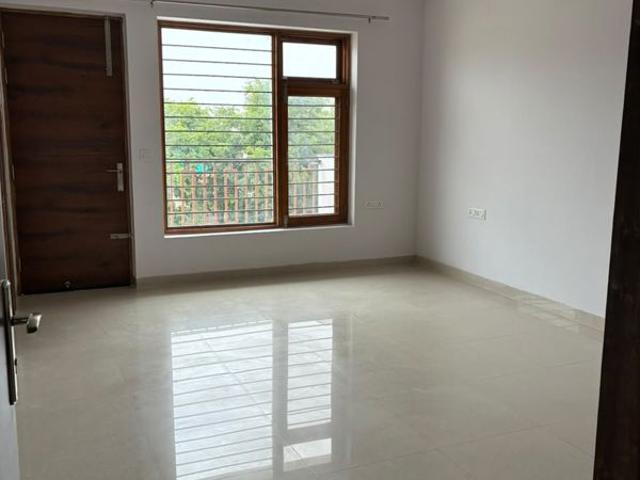Rental | 2 BHK + Pooja Room,Study Room,Extra Room 2760 Sq.Ft. Independent House in Sector 23