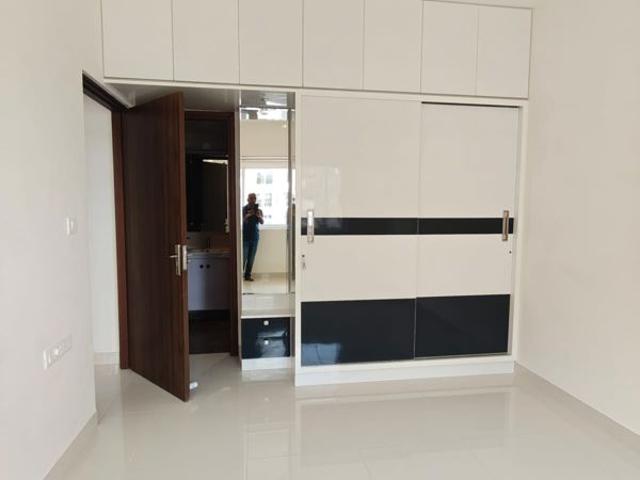 Rental | 2 BHK + Prayer Room 1050 Sq.Ft. Apartment in Adarsh Greens