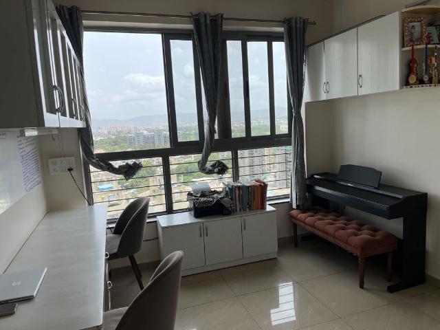 Rental | 2 BHK + Prayer Room 1000 Sq.Ft. Apartment in Magarpatta City Iris