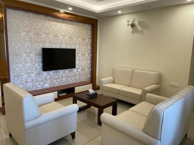 Rental | 2 BHK + Prayer Room 1100 Sq.Ft. Apartment in Prestige Royale Gardens