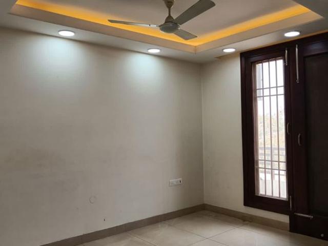 Rental | 2 BHK + Prayer Room 125 Sq.Yd. Apartment in Naraina