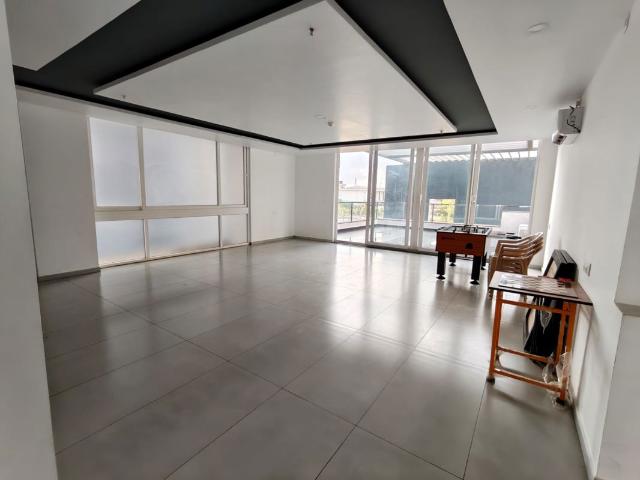 Rental | 2 BHK + Prayer Room 1300 Sq.Ft. Apartment in Prestige Royale Gardens