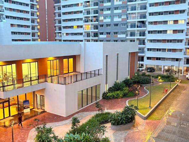 Rental | 2 BHK + Prayer Room 1600 Sq.Ft. Apartment in Adarsh Greens