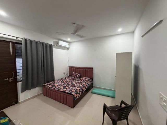 Rental | 2 BHK + Prayer Room 2000 Sq.Ft. Independent House in Sector 38