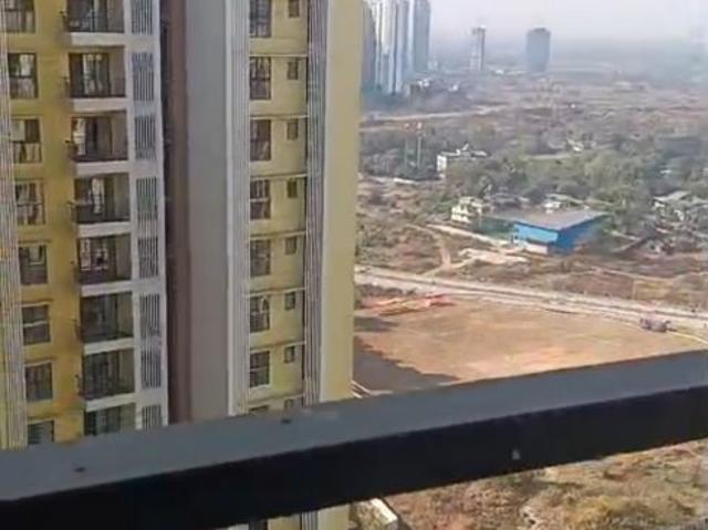 Rental | 2 BHK + Prayer Room 600 Sq.Ft. Apartment in Runwal Gardens Phase 2