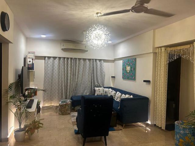 Rental | 2 BHK + Prayer Room 700 Sq.Ft. Apartment in Bandra West