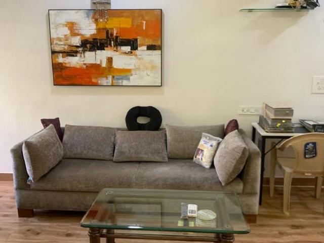Rental | 2 BHK + Prayer Room 700 Sq.Ft. Apartment in Bandra West