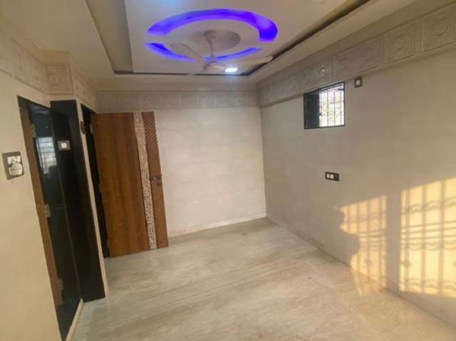 Rental | 2 BHK + Prayer Room 700 Sq.Ft. Apartment in Bandra West