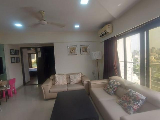 Rental | 2 BHK + Prayer Room 700 Sq.Ft. Apartment in Bandra West