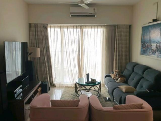 Rental | 2 BHK + Prayer Room 850 Sq.Ft. Apartment in Union Park Khar West
