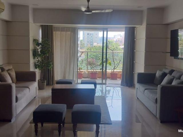 Rental | 2 BHK + Prayer Room 980 Sq.Ft. Apartment in Amar Villa Dadar West
