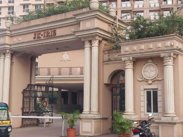 Rental | 2 BHK + Prayer Room,Servant Room,Study Room,Extra Room,Basement 666 Sq.Ft. Apartment in JK Iris