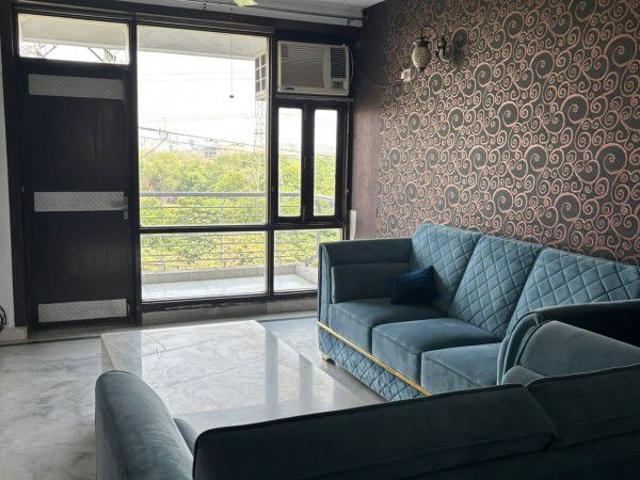 Rental | 2 BHK + Prayer Room,Servant Room,Study Room,Extra Room,Basement,Store Room 1600 Sq.Ft. Independent House in Sector 14
