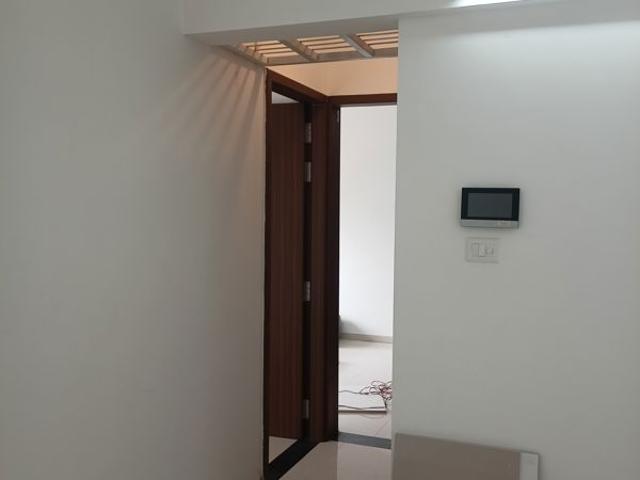 Rental | 2 BHK + Prayer Room,Servant Room,Study Room,Extra Room,Basement,Store Room 750 Sq.Ft. Apartment in Kohinoor Sportsville