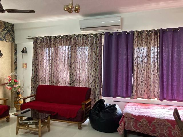 Rental | 2 BHK + Prayer Room,Servant Room,Study Room,Extra Room,Basement,Store Room 890 Sq.Ft. Apartment in Sukhwani Sepia